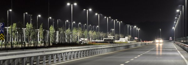 Nya gårds och stolp-armaturer